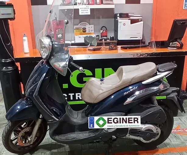 Claus de moto Piaggio